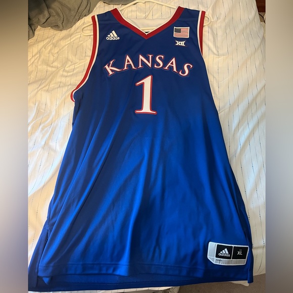 Kansas Jayhawks Road Basketball Jersey Replica - Picture 1 of 3